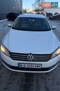 Седан Volkswagen Passat 2015 в Киеве