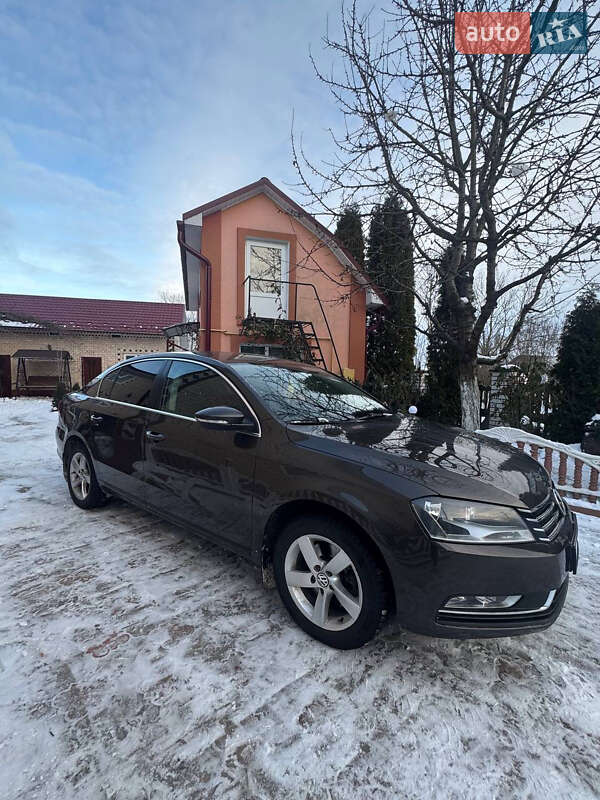 Седан Volkswagen Passat 2012 в Хоросткове фото 9 Седан Volkswagen Passat 2012 в Хоросткове