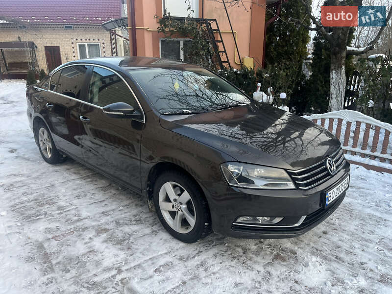 Седан Volkswagen Passat 2012 в Хоросткове фото 15 Седан Volkswagen Passat 2012 в Хоросткове