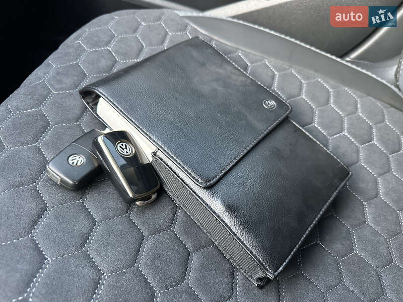 Седан Volkswagen Passat 2015 в Одессе фото 44 Седан Volkswagen Passat 2015 в Одессе