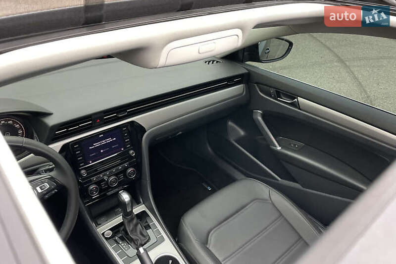 Седан Volkswagen Passat 2021 в Киеве