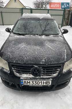 Універсал Volkswagen Passat 2008 в Житомирі