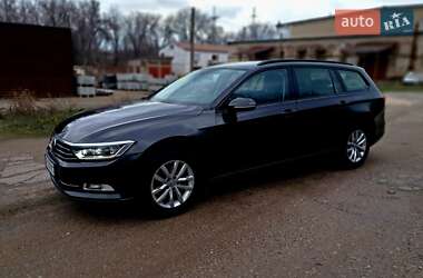 Універсал Volkswagen Passat 2018 в Запоріжжі