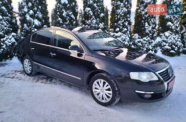 Седан Volkswagen Passat 2009 в Ровно