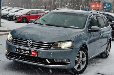 Універсал Volkswagen Passat 2013 в Харкові