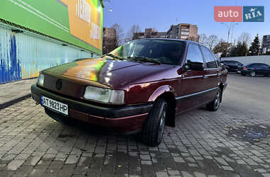 Седан Volkswagen Passat 1992 в Івано-Франківську