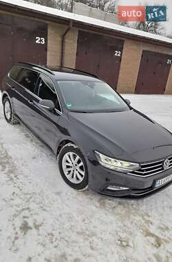 Універсал Volkswagen Passat 2020 в Харкові