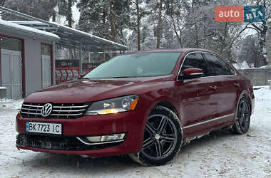 Седан Volkswagen Passat 2014 в Києві