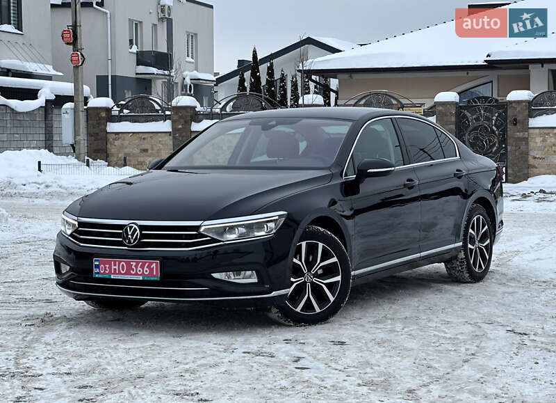 Volkswagen Passat 2021