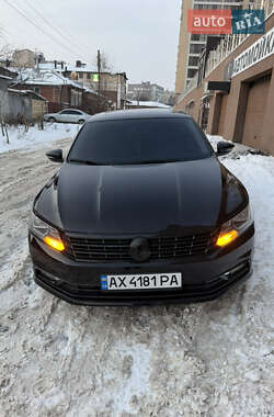 Седан Volkswagen Passat 2016 в Харкові