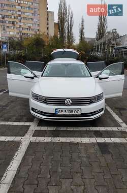Универсал Volkswagen Passat 2016 в Кривом Роге