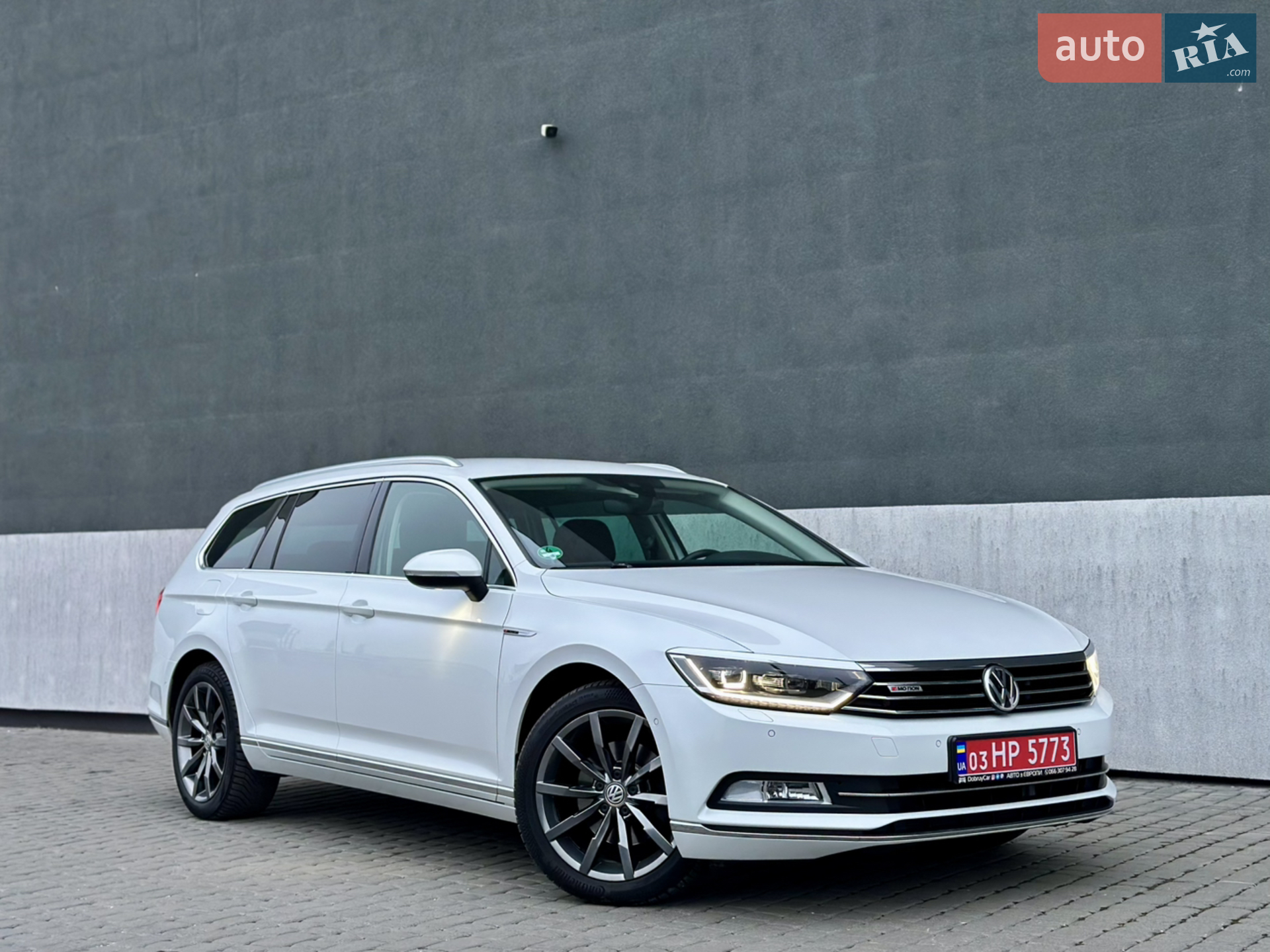 2018 Volkswagen Passat - фото 1