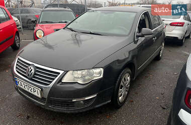 Седан Volkswagen Passat 2007 в Києві