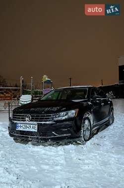 Седан Volkswagen Passat 2017 в Львове