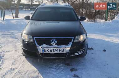 Універсал Volkswagen Passat 2010 в Костопілі