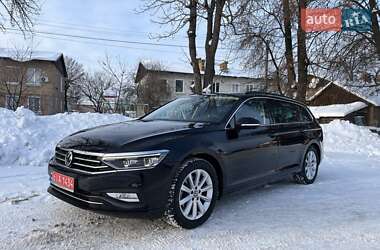 Універсал Volkswagen Passat 2022 в Луцьку