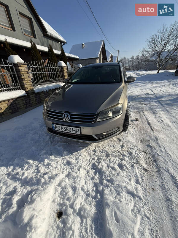 Volkswagen Passat 2012 Volkswagen Passat 2012