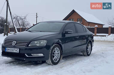 Седан Volkswagen Passat 2012 в Коростене