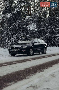 Универсал Volkswagen Passat 2009 в Коростене