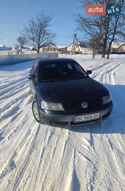 Седан Volkswagen Passat 1996 в Кам'янець-Подільському