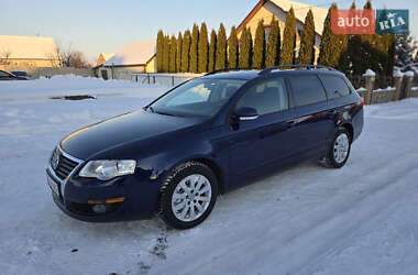 Универсал Volkswagen Passat 2009 в Рожище