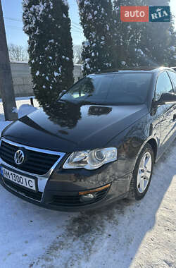 Седан Volkswagen Passat 2008 в Звягеле