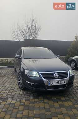 Седан Volkswagen Passat 2006 в Гусятині