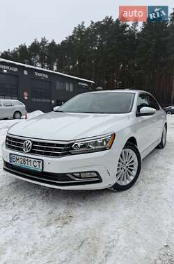 Седан Volkswagen Passat 2016 в Львові