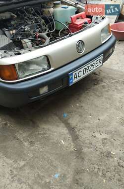 Седан Volkswagen Passat 1989 в Любешове