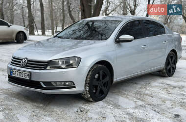 Седан Volkswagen Passat 2011 в Одессе