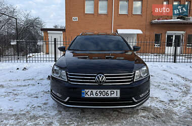 Универсал Volkswagen Passat 2012 в Киеве
