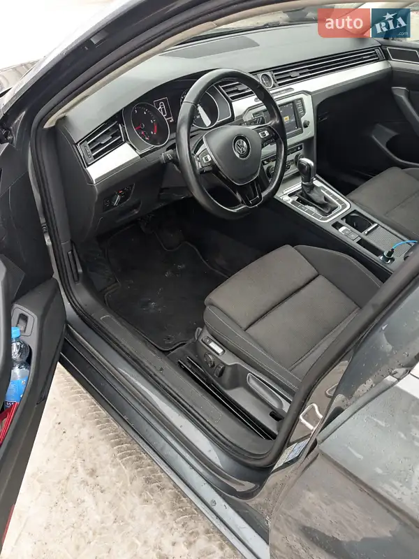 Volkswagen Passat 2015 VIN WVWZZZ3CZFE467869 фото оголошення 10 з 44