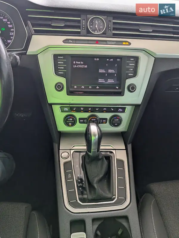 Volkswagen Passat 2015 VIN WVWZZZ3CZFE467869 фото оголошення 13 з 44