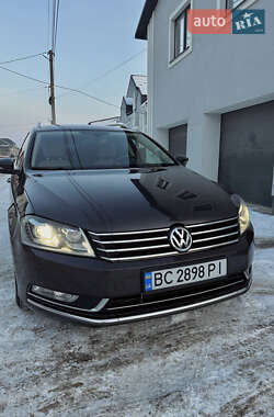 Универсал Volkswagen Passat 2011 в Коломые