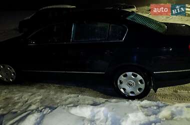 Седан Volkswagen Passat 2005 в Львове