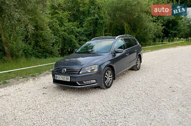 Универсал Volkswagen Passat 2011 в Львове