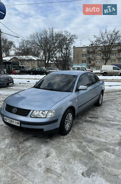 Седан Volkswagen Passat 1998 в Дніпрі