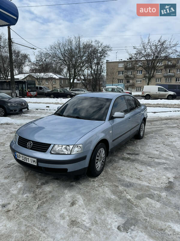 Volkswagen Passat 1998 Volkswagen Passat 1998