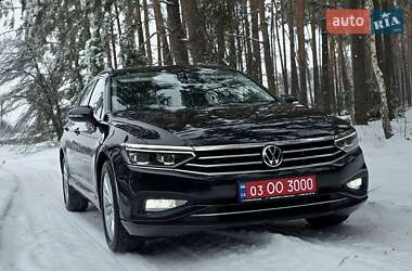 Универсал Volkswagen Passat 2021 в Буче