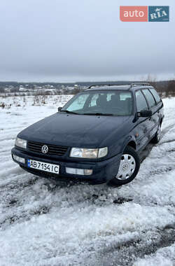 Універсал Volkswagen Passat 1995 в Бару