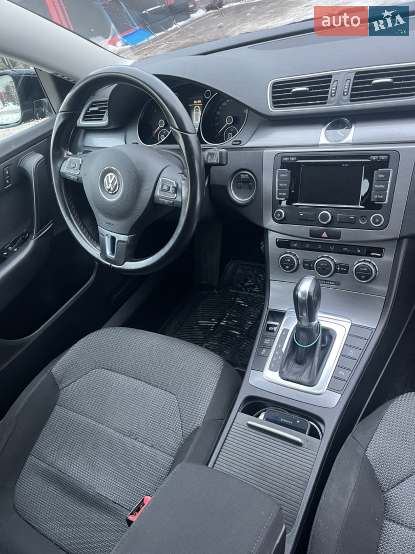 2013 Volkswagen Passat - мініатюра 19