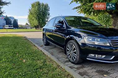 Седан Volkswagen Passat 2011 в Сокале