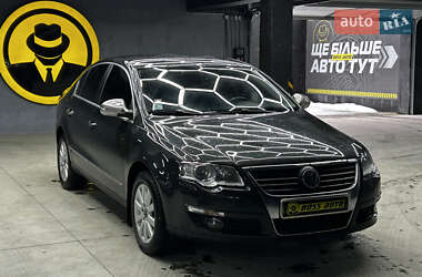Седан Volkswagen Passat 2007 в Чернівцях