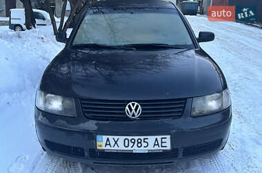 Седан Volkswagen Passat 1997 в Харькове