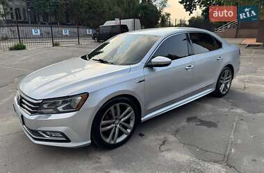 Седан Volkswagen Passat 2017 в Миколаєві