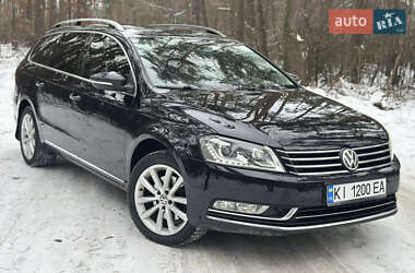 Універсал Volkswagen Passat 2012 в Василькові