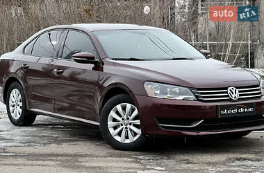 Седан Volkswagen Passat 2013 в Миколаєві