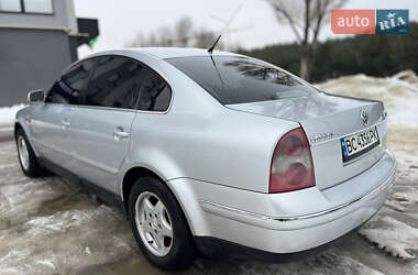 Седан Volkswagen Passat 2001 в Новояворівську