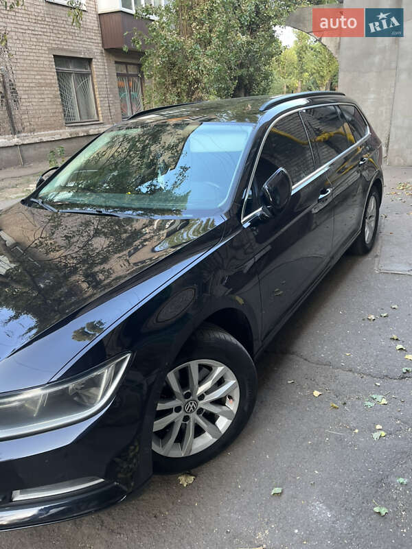 Универсал Volkswagen Passat 2015 в Кривом Роге