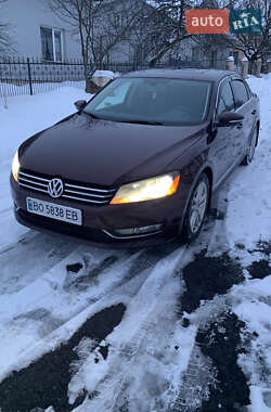 Седан Volkswagen Passat 2012 в Тернополе